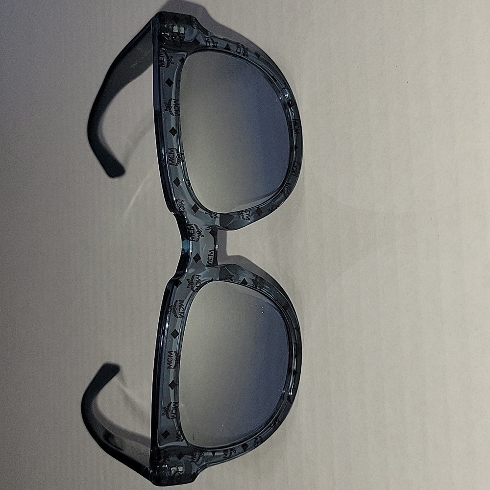 MCM! Blue Transparent Clear Monogram Visetos Wayfarer Sunglasses - Picture 3 of 9